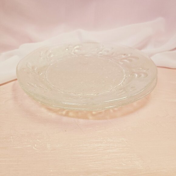 Amanda Luncheon or Salad 2pc Plate Set, Vintage Leaves & Dots, Stippled Glass - Picture 2 of 6